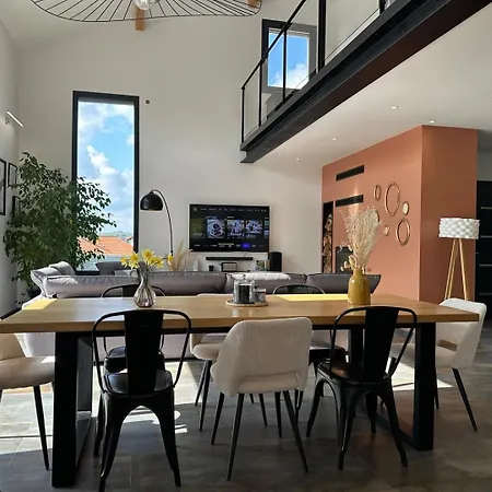 * La Fourchaud * Maison 6 Per Avec Piscine Hébergement de vacances *